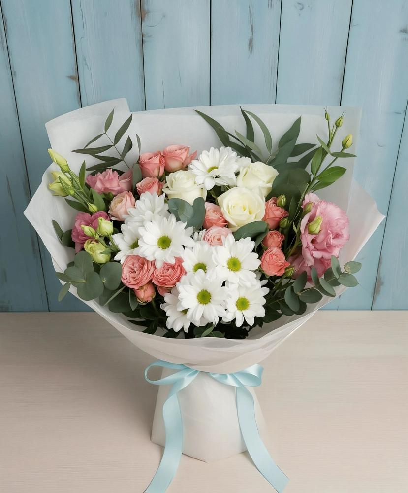 Букет цветов из: Розы, Лизиантусы и Хризантемы в Бесстрашной