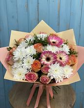 Букет цветов из:  Розы, Герберы и Хризантемы в Бесстрашной