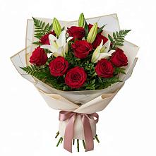 Букет цветов из:  Лилии и Розы #REPLACE_PRED# Бесстрашной