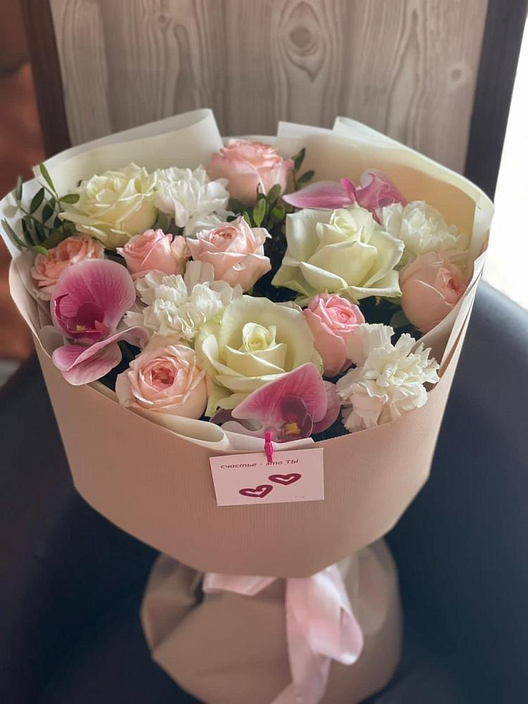 Букет цветов из: Орхидеи, Розы и Гвоздики в Бесстрашной