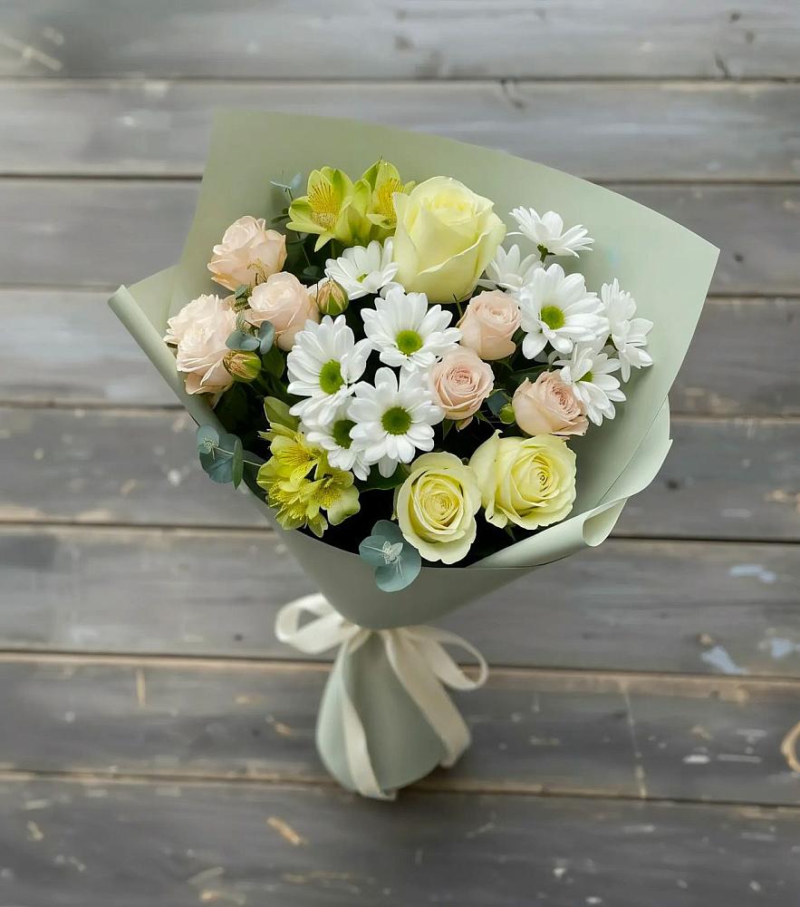 Букет цветов из: Альстромерии, Розы и Хризантемы в Бесстрашной