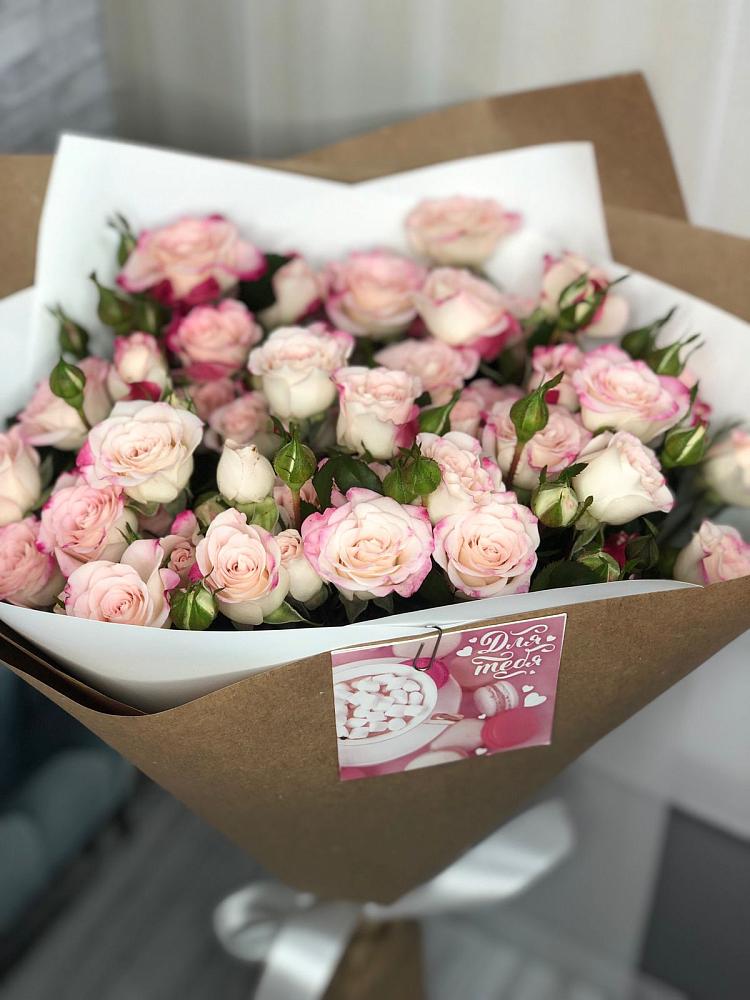 Букет цветов из: Розы в Бесстрашной