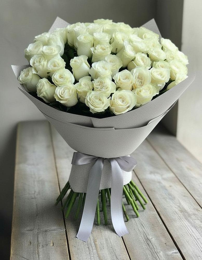 Букет 35 Белых роз в Бесстрашной
