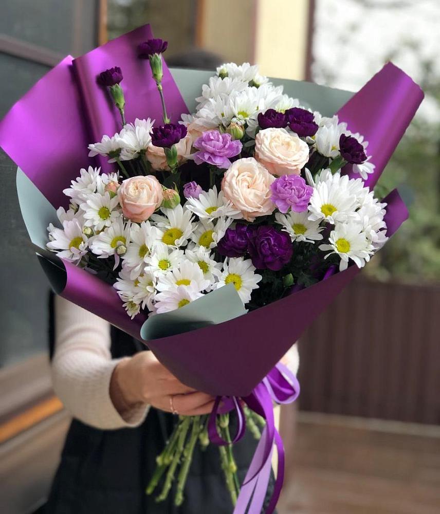 Букет цветов из: Хризантемы, Гвоздики и Розы в Бесстрашной