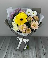 Букет цветов из:  Розы, Герберы и Хризантемы в Бесстрашной