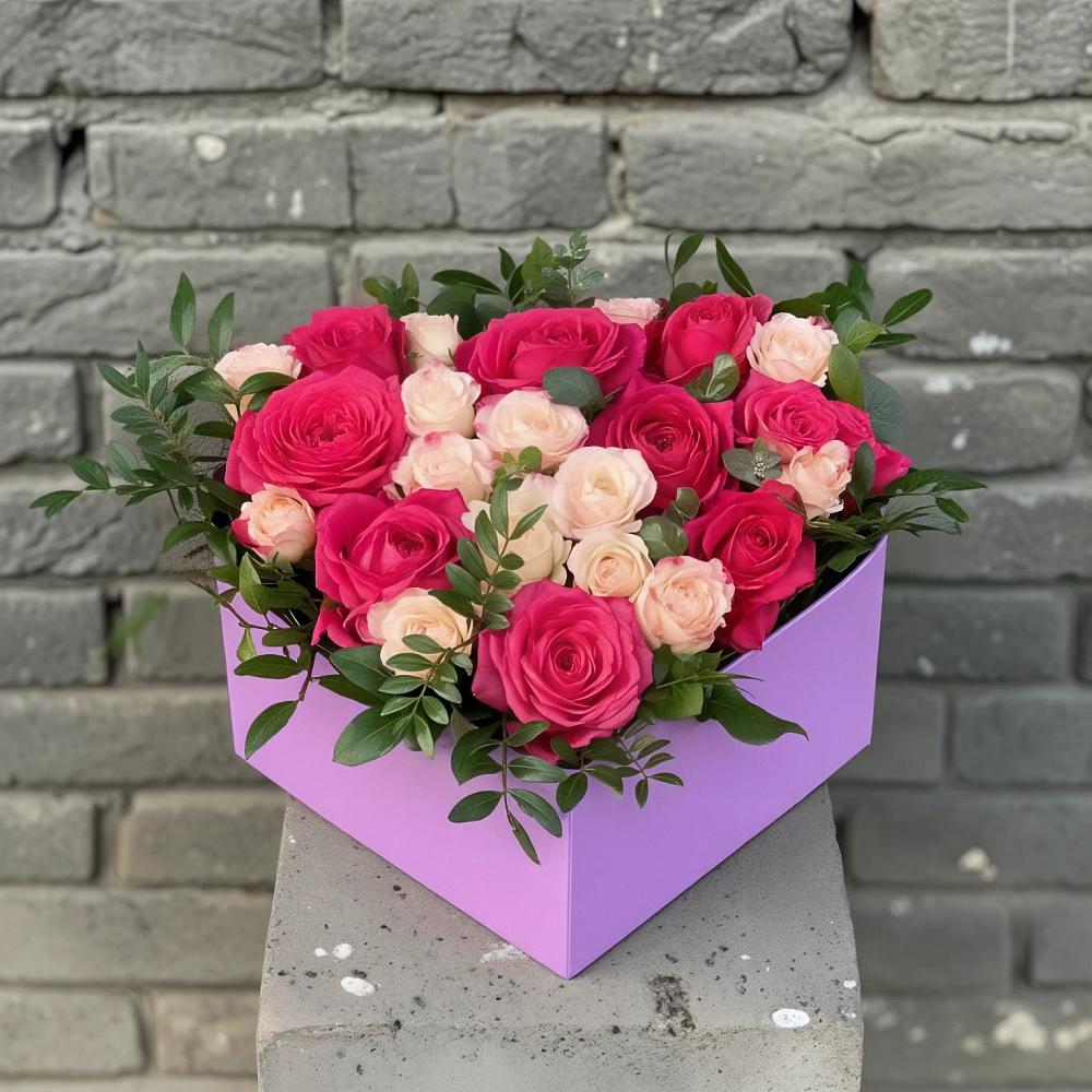 Цветочная композиция из Розы в коробке в Бесстрашной
