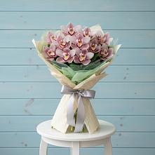 Букет цветов из:  Орхидеи и Розы в Бесстрашной