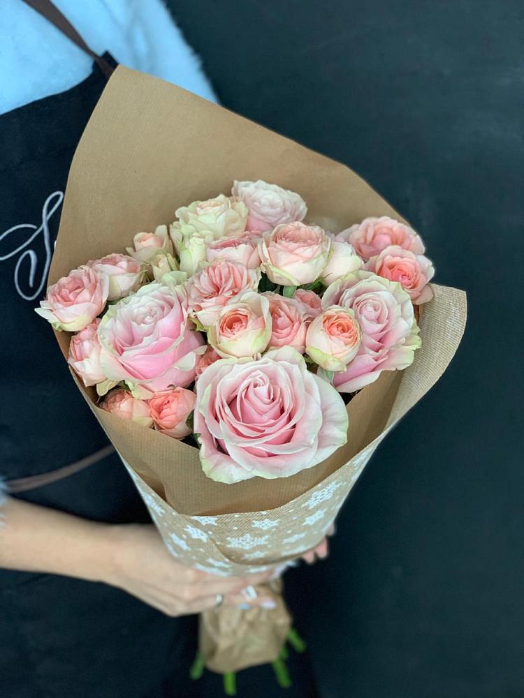 Букет цветов из: Хризантемы и Розы в Бесстрашной